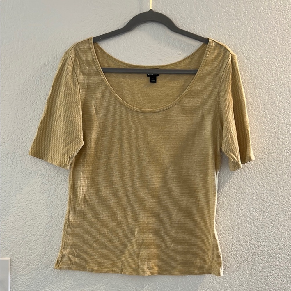 Patagonia Women's Gold Top